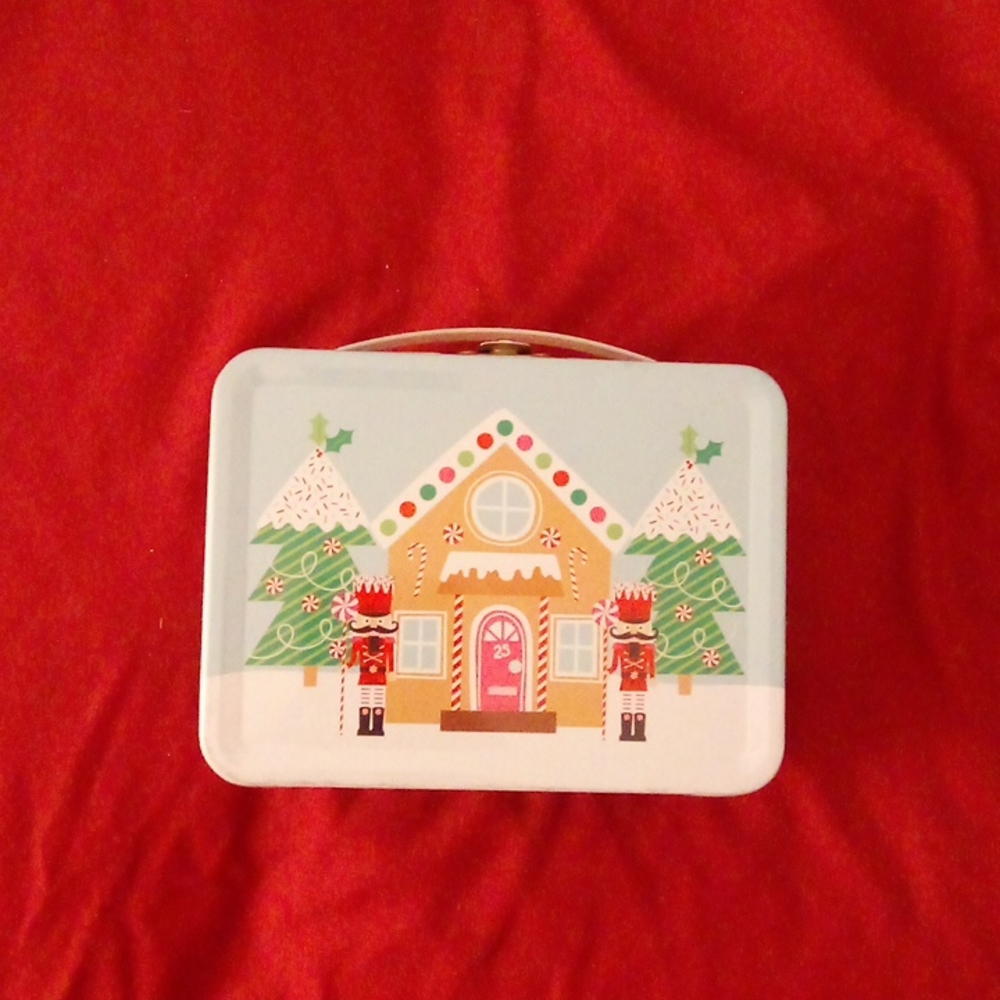 Small Holiday Gingerbread House Tin